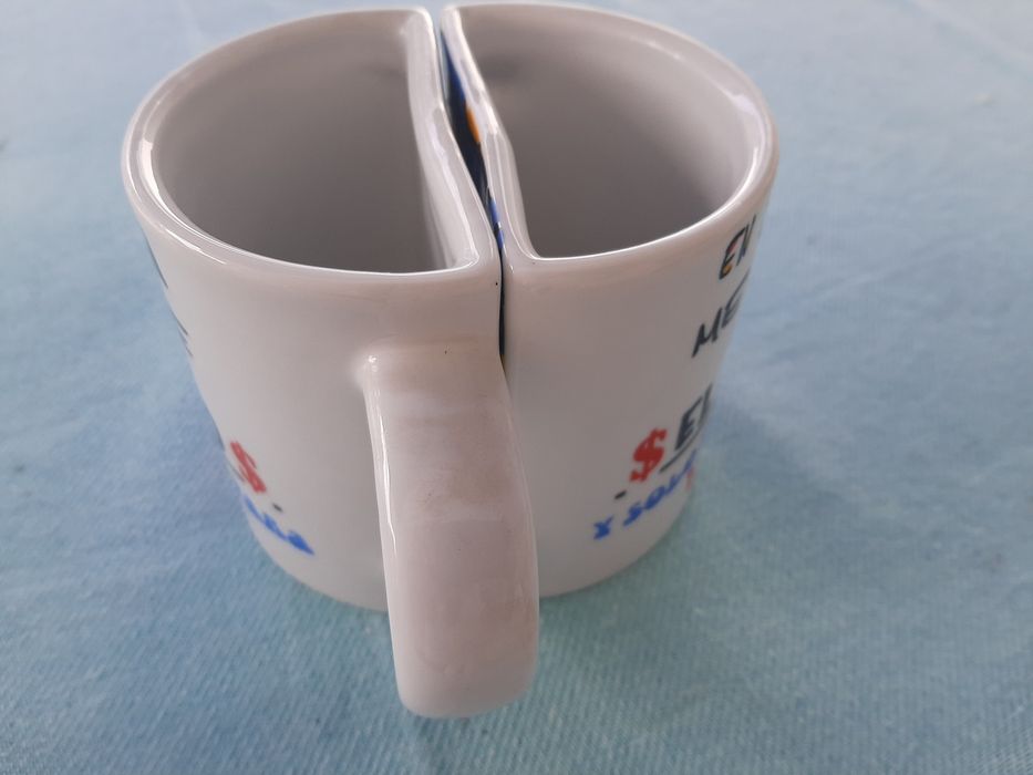 Canecas em acrilico e louça