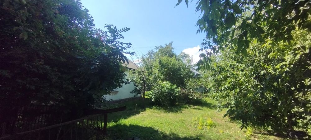 Земельна ділянка та земельна ділянка разом із житловим будинком