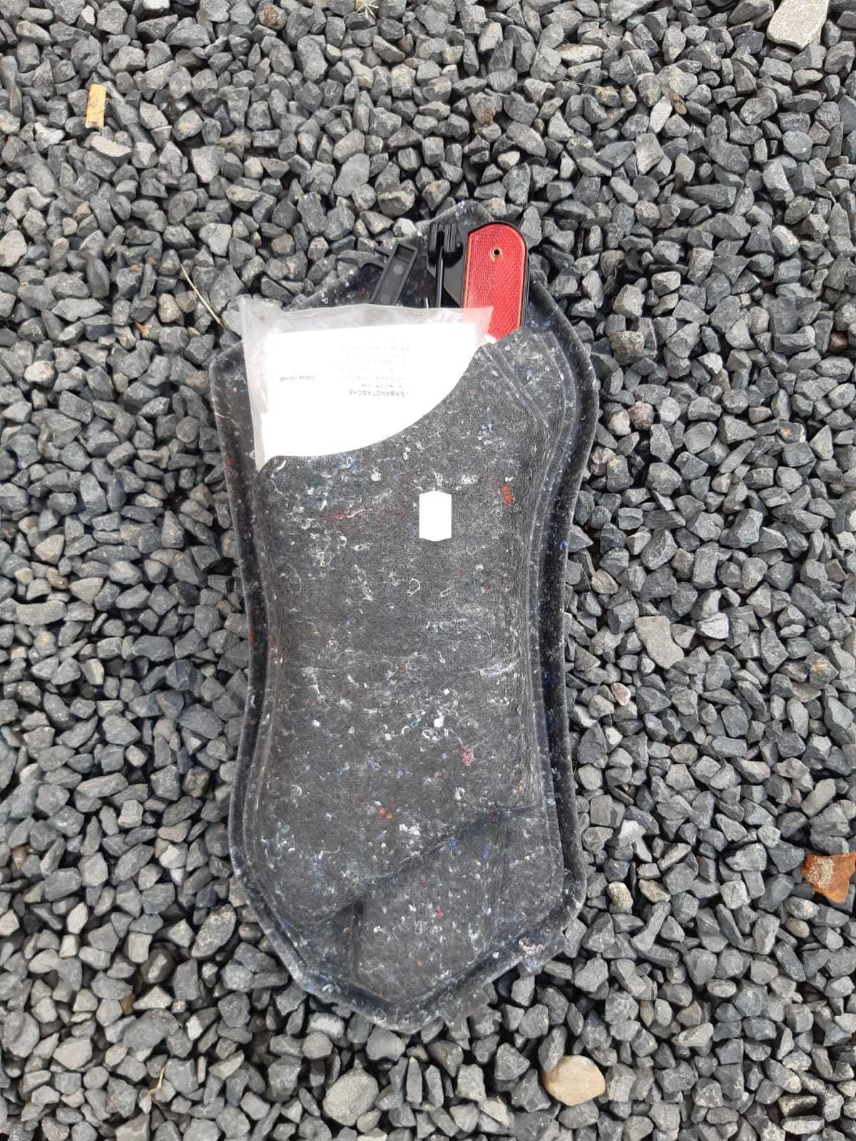 Trójkąt, apteczka, schowek BMW E81 E82 E83 E87