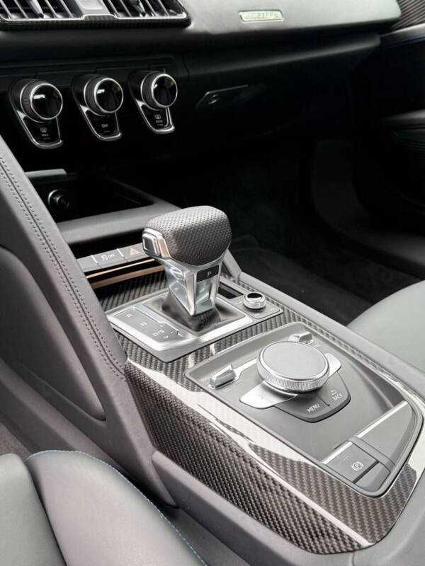 2023 Audi R8 5.2 quattro V10 performance