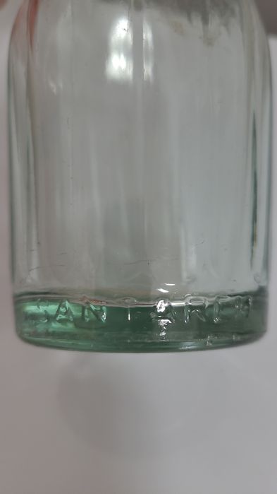 Antiga garrafa gravada em alto relevo (FRUTIDOR - SANTAREM)