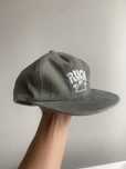 Chapeu RVCA verde