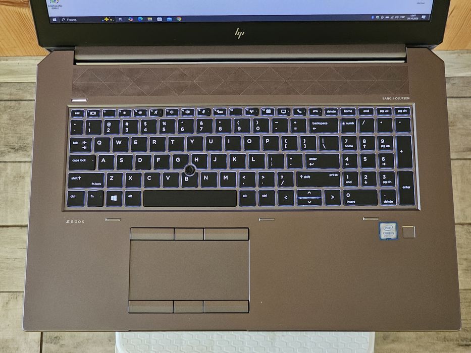 HP ZBook 17 G6/i5 9400H/GTX 1650 4GB/RAM 16GB/SSD 256/HDD 1000GB