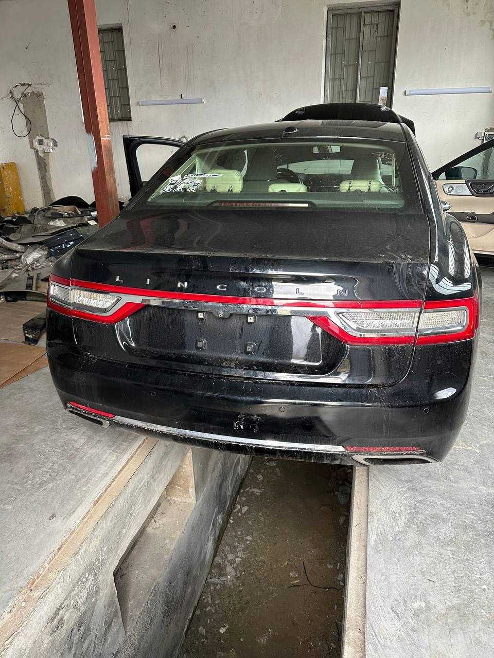 Разборка Lincoln Continental 3.0 повний привід запчастини в наявност