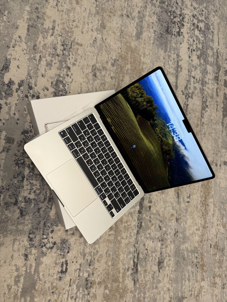 Macbook Air M2 8/256gb