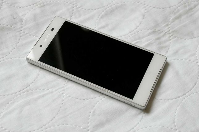 Sony Xperia Z5 Dual E6633 3/32 Gb Snapdragon 810 2900мАч (NFC, 4K vid)