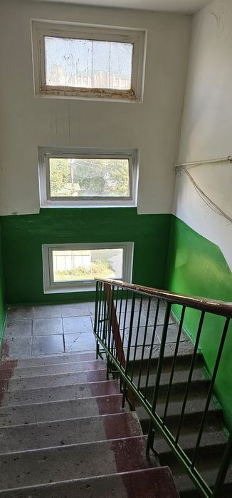 Чудова трьохкімнатна квартира по  Ю.Вороного