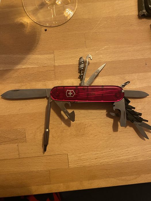 Zestaw Victorinox Swisschamp Survival SOS