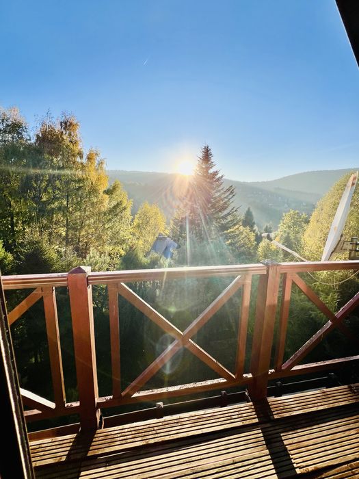 Świerkowa Chata – malowniczy widok na Kocierz Rychwałdzki