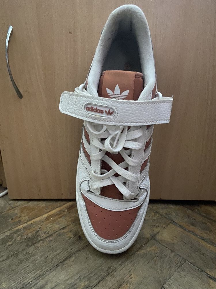 Шкіряні кросівки adidas Originals Forum Low, колір білий GY8557