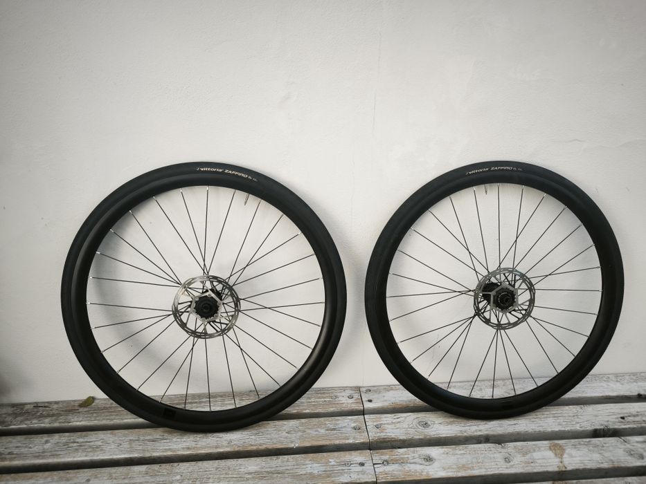 Vendo rodas ciclismo estrada disco  , cepo Shimano até 12v