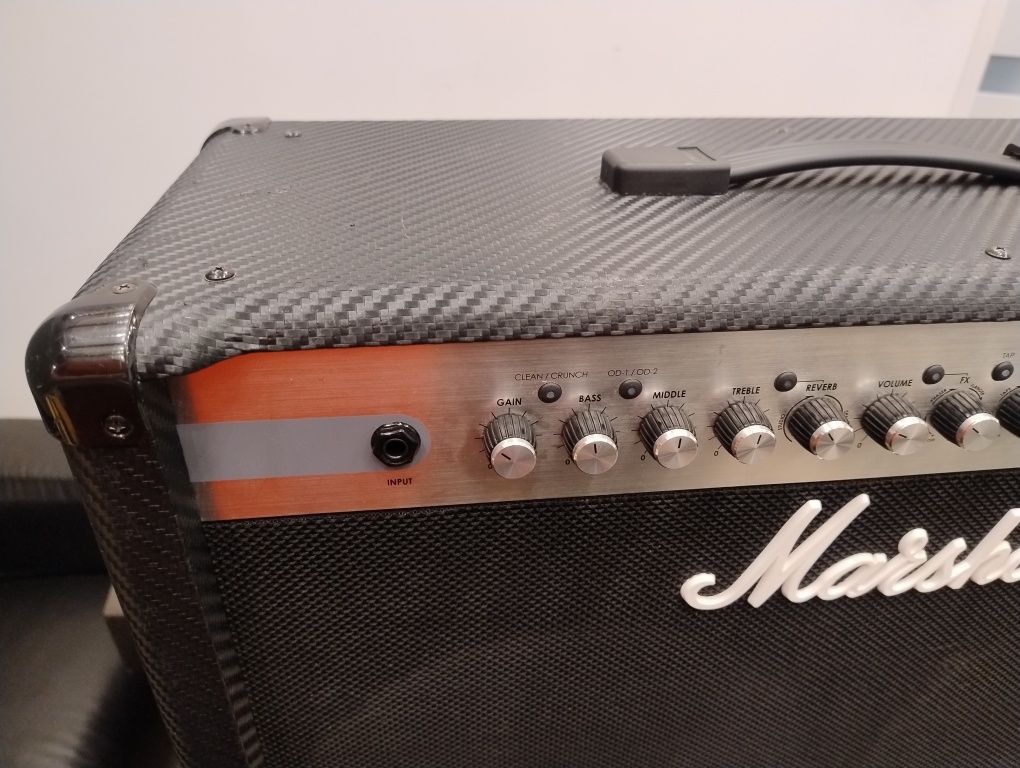 Wzmacniacz gitarowy combo piec Marshall MG102CFX