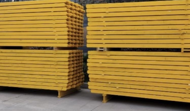 Stemple budowlane/dźwigary /Sklejka szalunkowa/Glowice