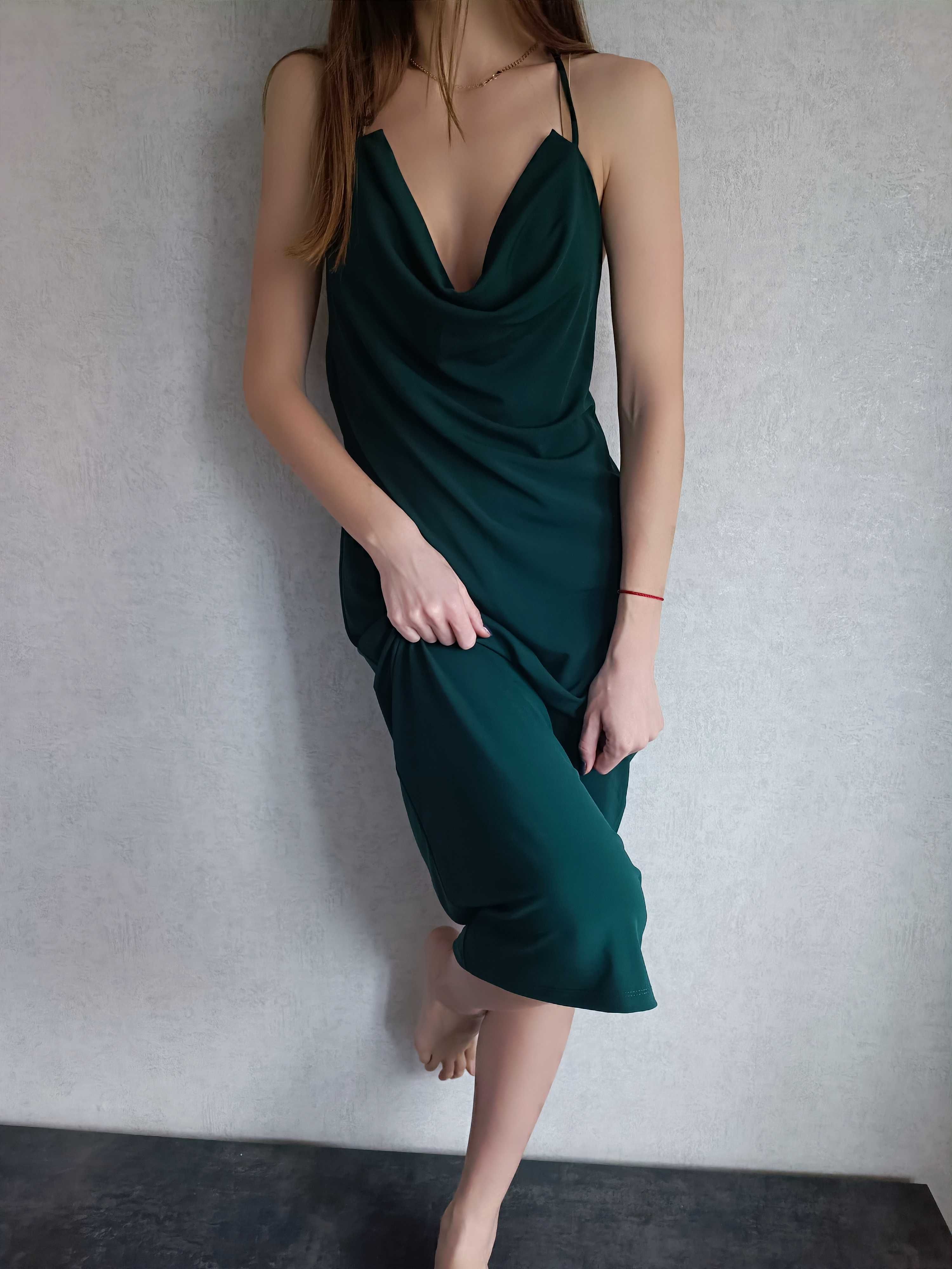Плаття Zara сукня смарагдова Платье в бельевом стиле с открытой спиной