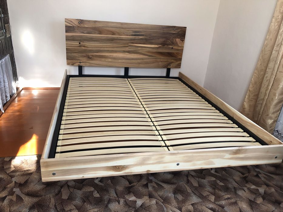 продам ліжко 160x200