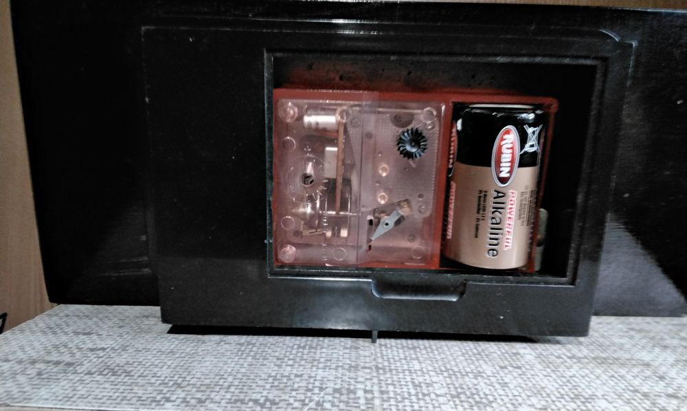 Zegar Jantar na baterię