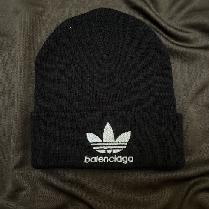 Adidas X Balenciaga, Carhartt шапка