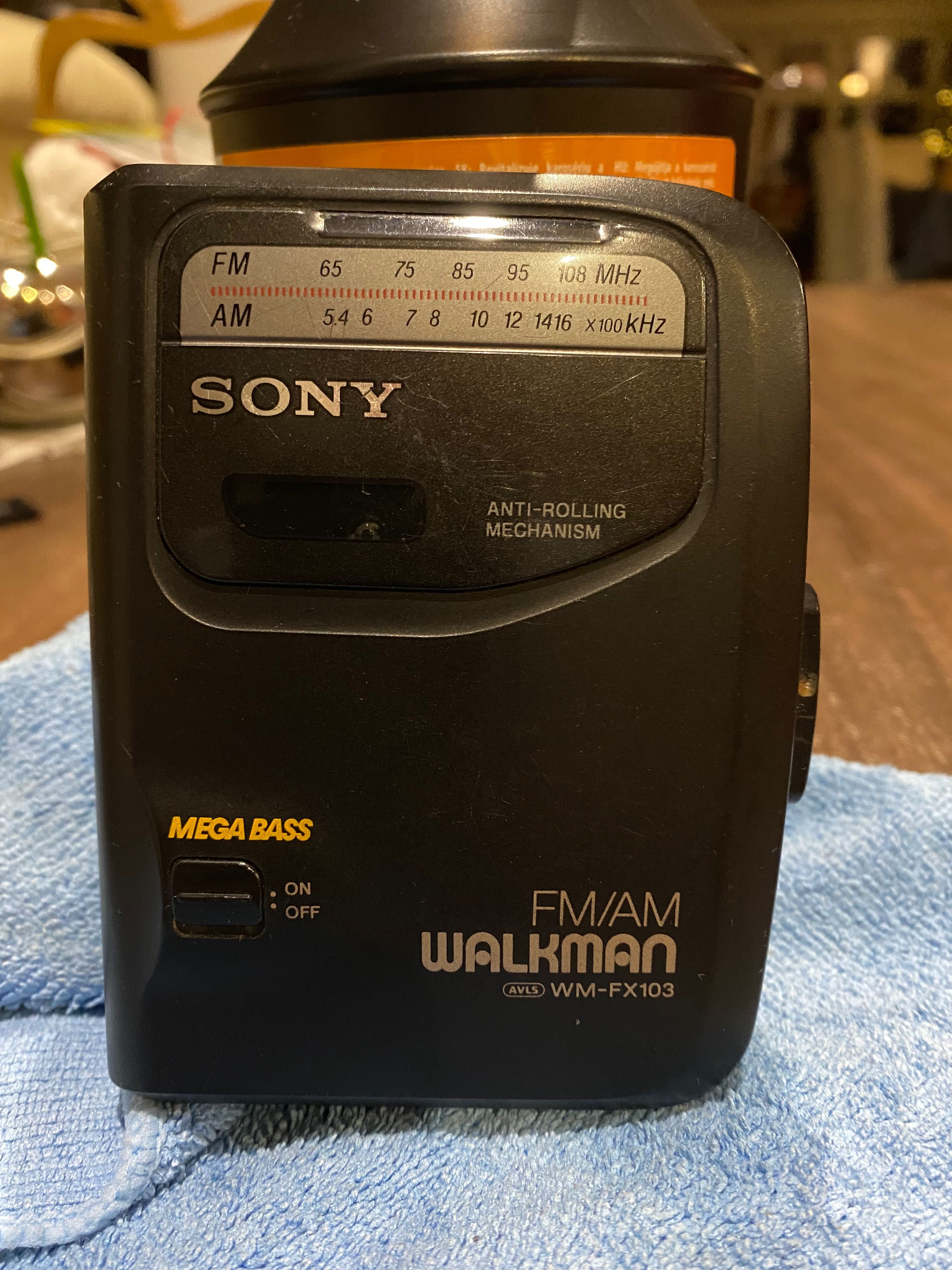 Walkman Sony WM-FX103 z radiem poczuj VINTAGE