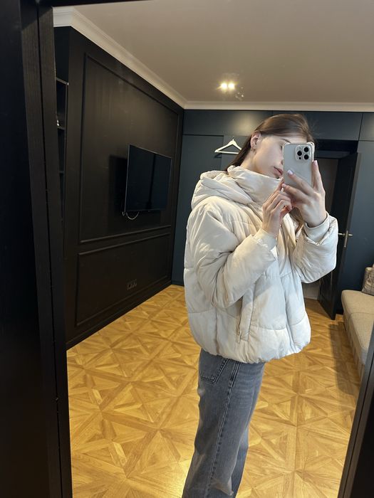 Осіння куртка бренду Zara