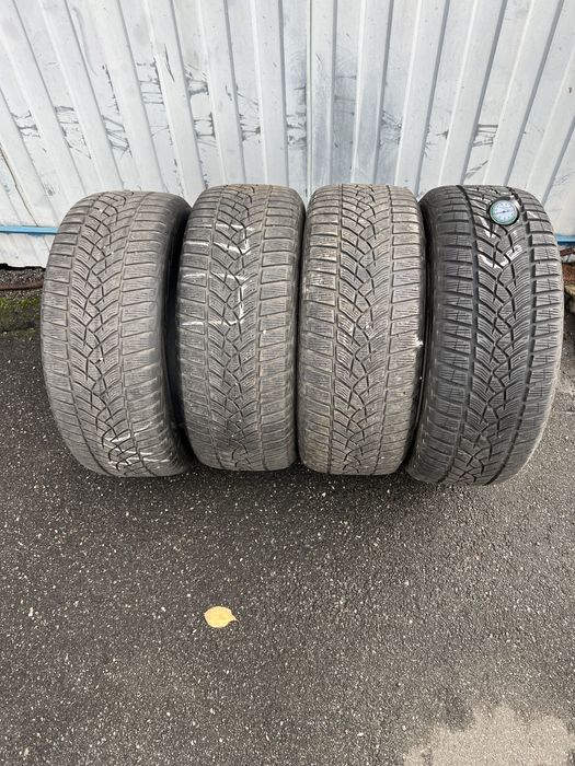 Комплект шин Goodyear EfficientGrip Performance 215/55/16