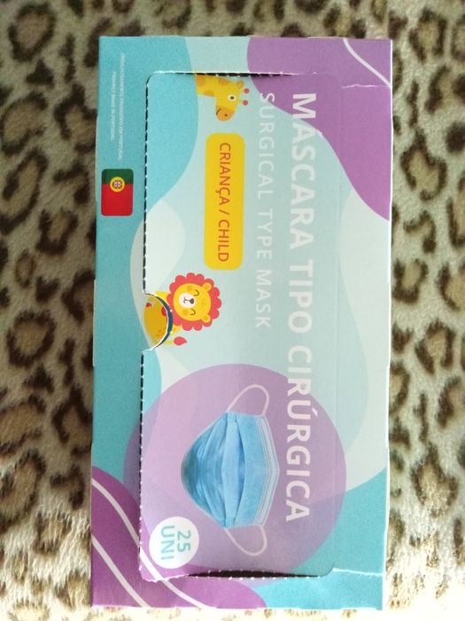 25 + 14 Máscaras Cirúrgicas Criança