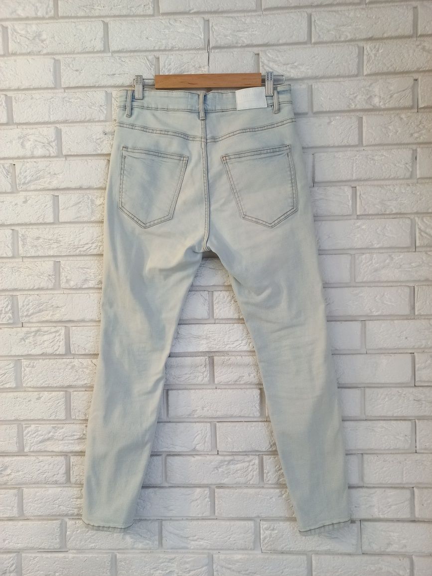 Spodnie jeansowe Pull&Bear