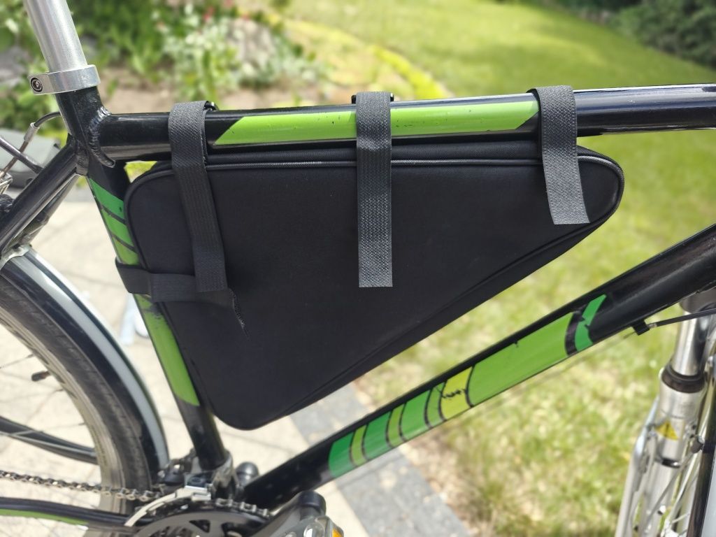 Sakwa torba trójkątna Newboler