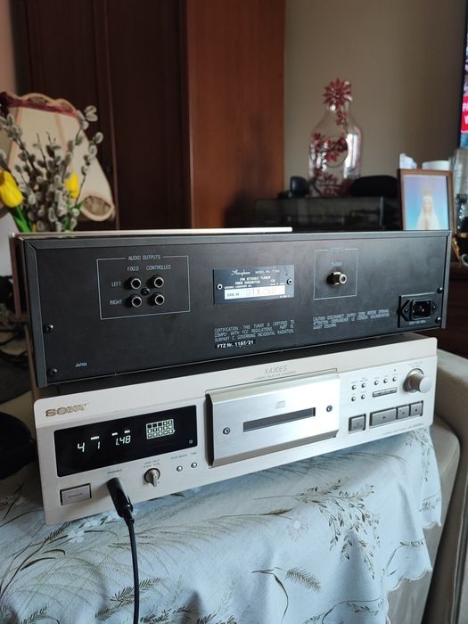 Accuphase T 105 tuner stereo