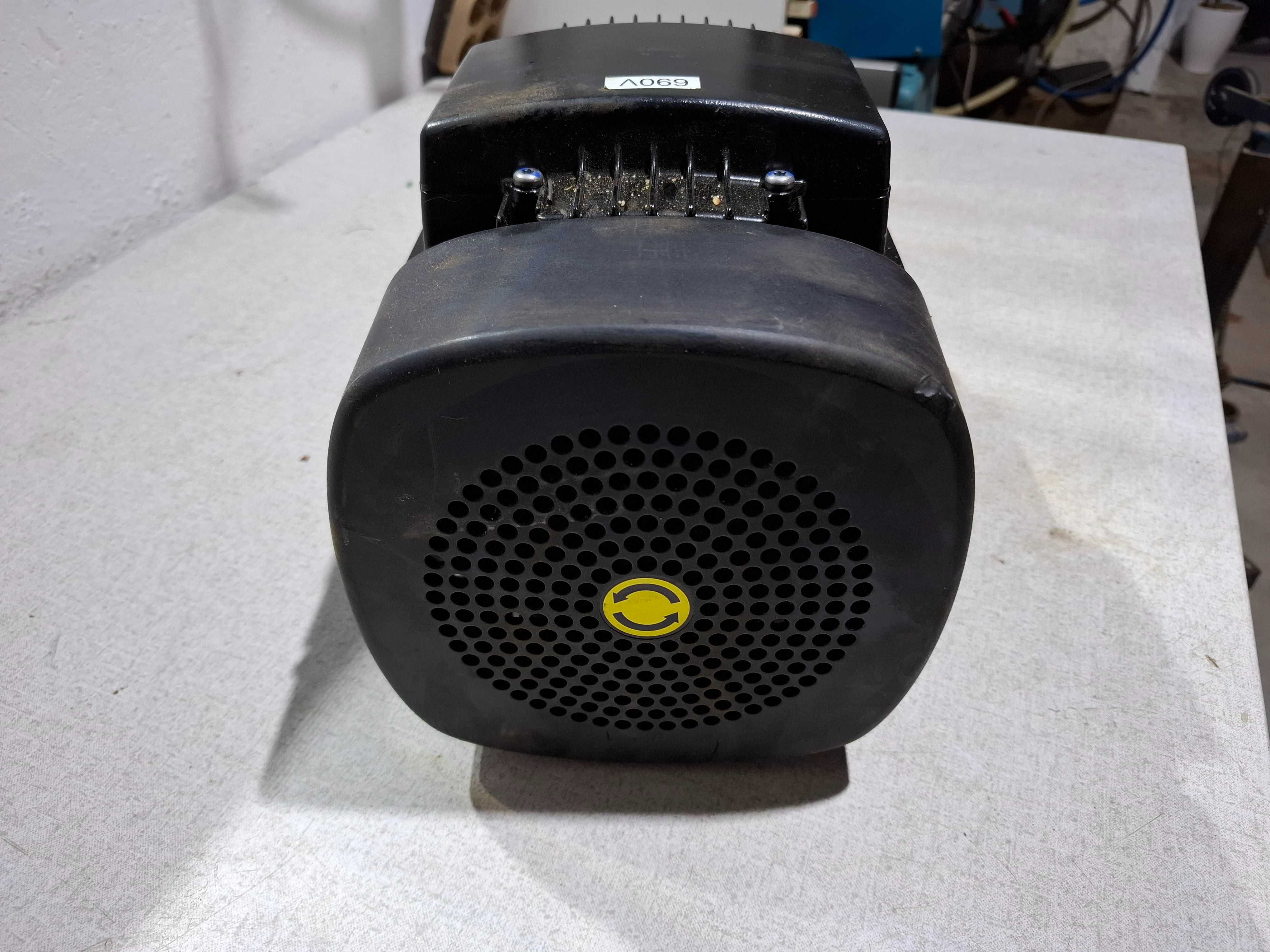 Silnik Elektryczny do Pompy Grundfos 3kw Max 3530obr