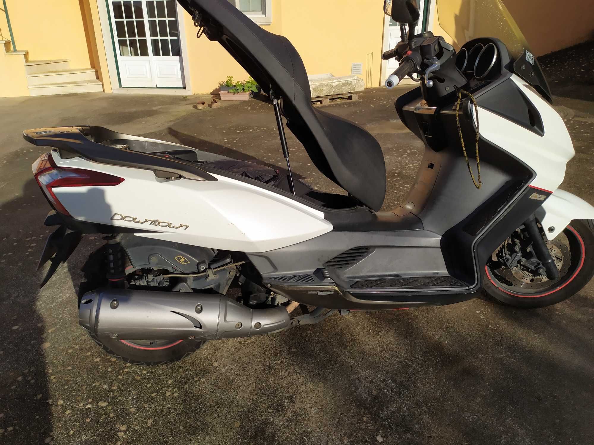 Kymco downtown 125i