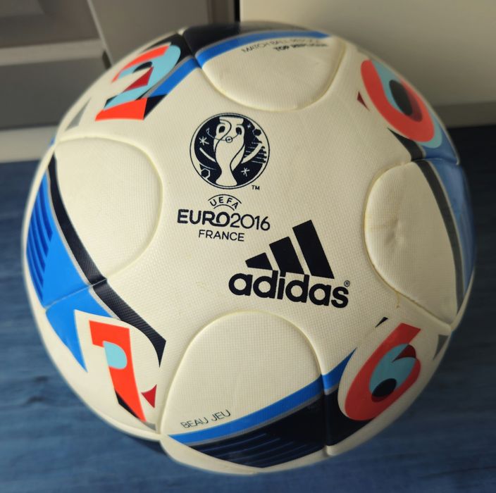 Piłka nożna Adidas EURO 2016 stan bardzo dobry