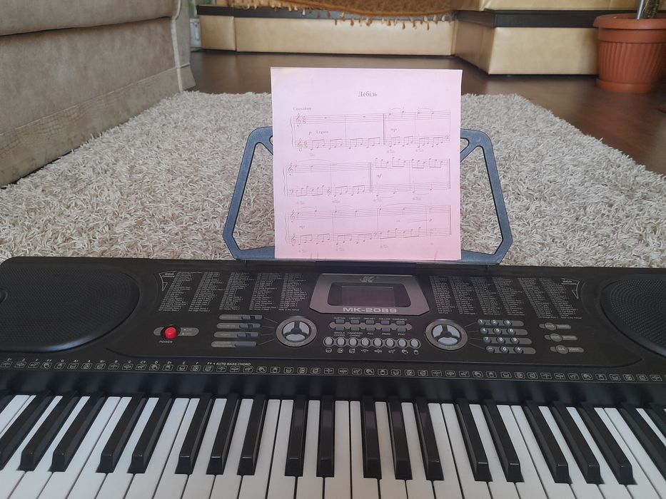 Синтезатор MK-2089