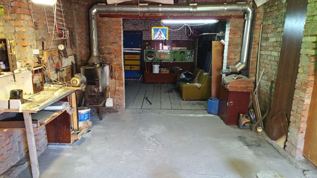 Здам  капітальний гараж   (11х4.2м)