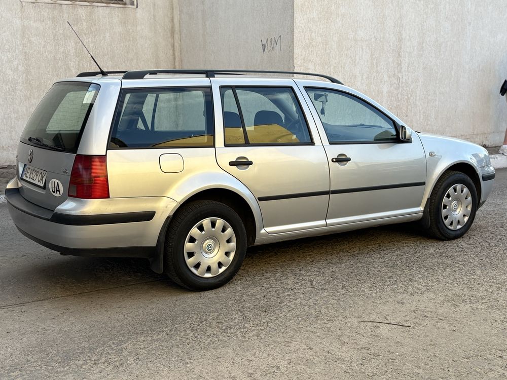 Volkswagen Golf 1.6 MPI ГБО