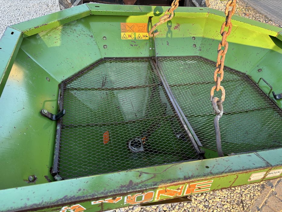 Rozsiewacz nawozu Amazone