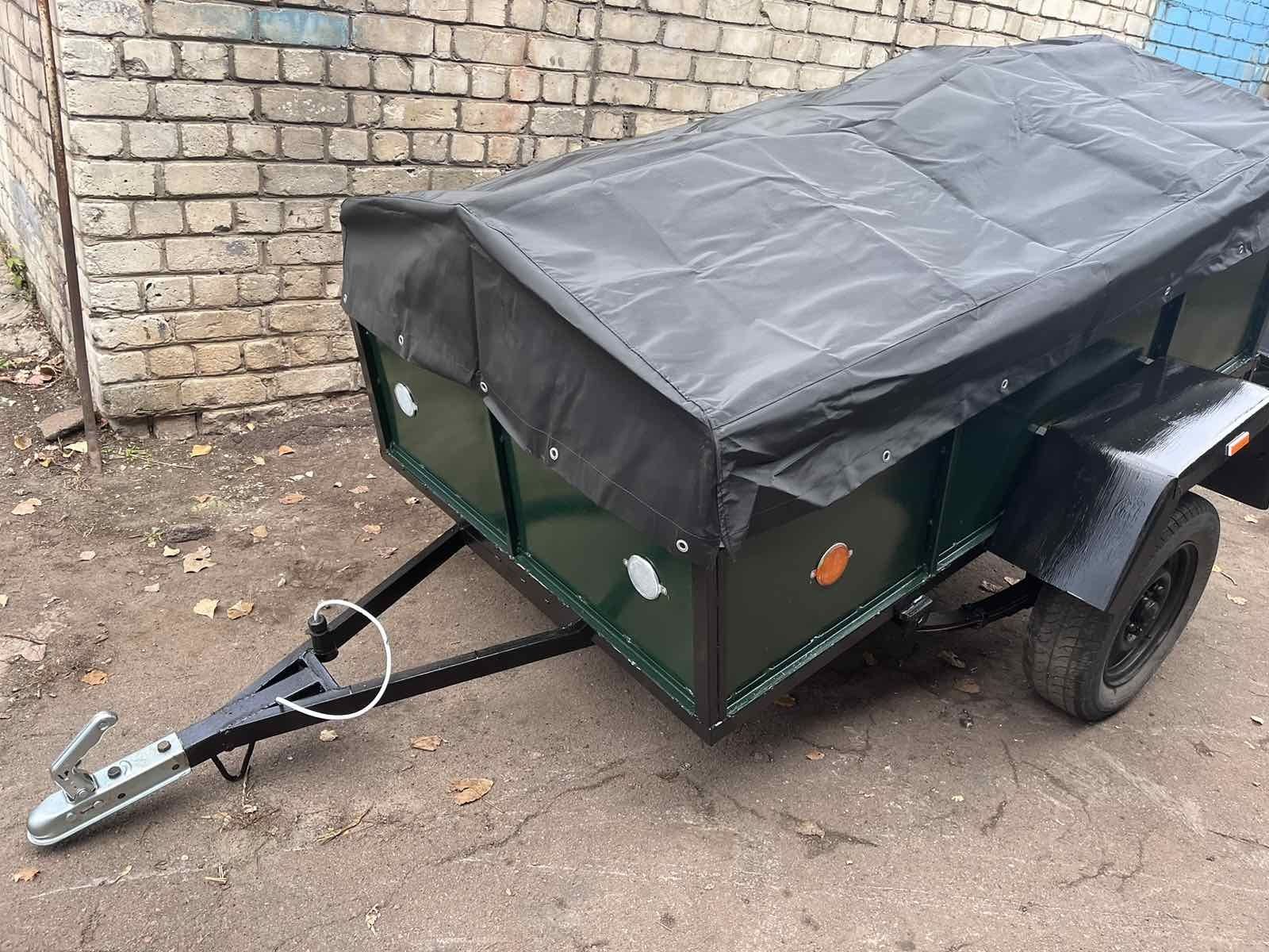 Прицеп розмір: 2×1,2 м.