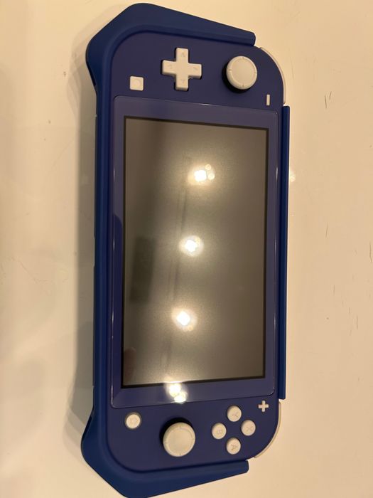 Nitendo Switch Lite desbloqueada