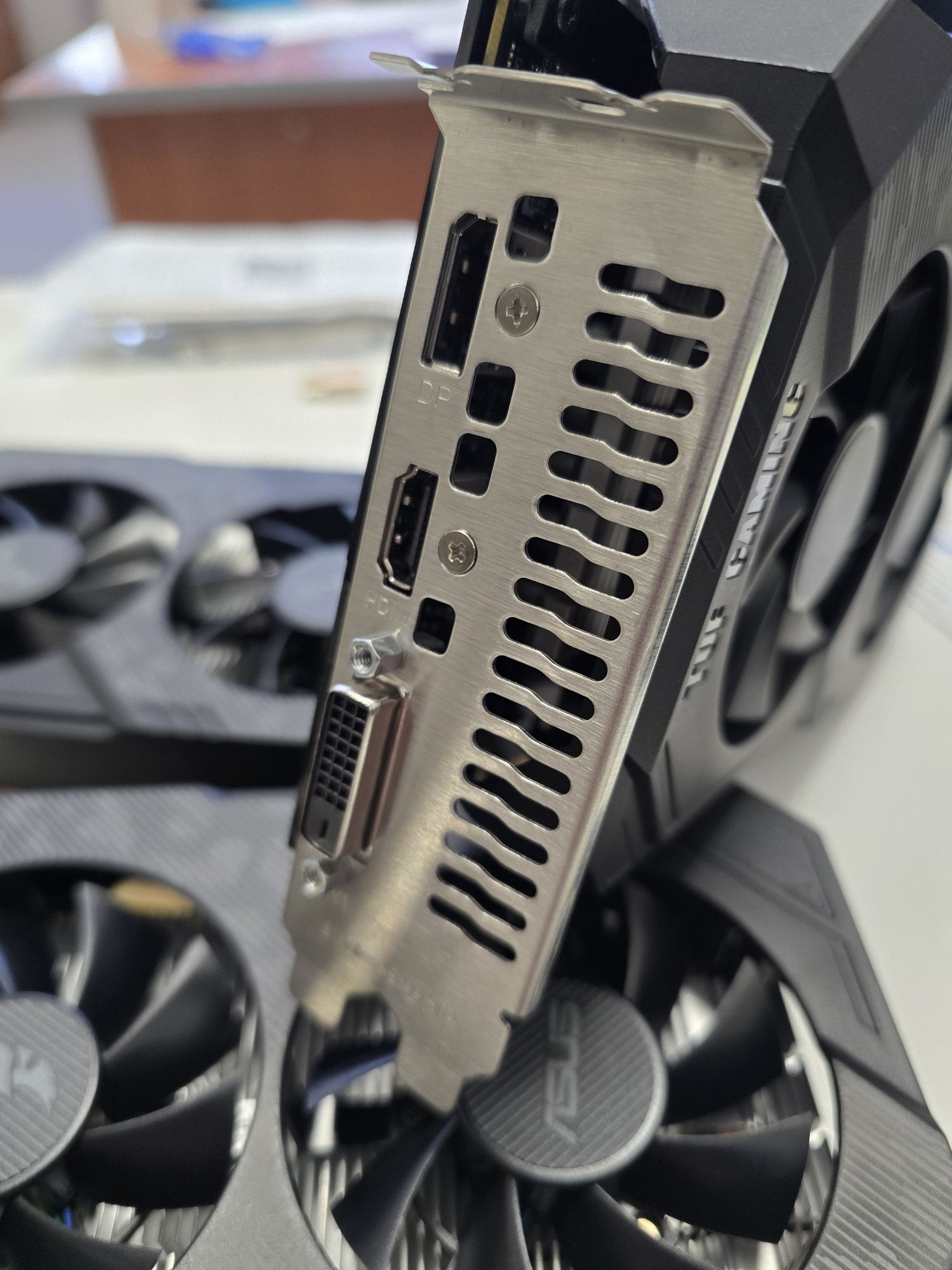 Grafica Nvidia 1660 super e 2060 ( varias ]