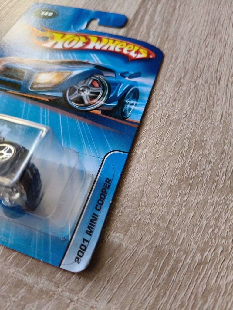 Hot Wheels 2001 Mini Cooper #140
