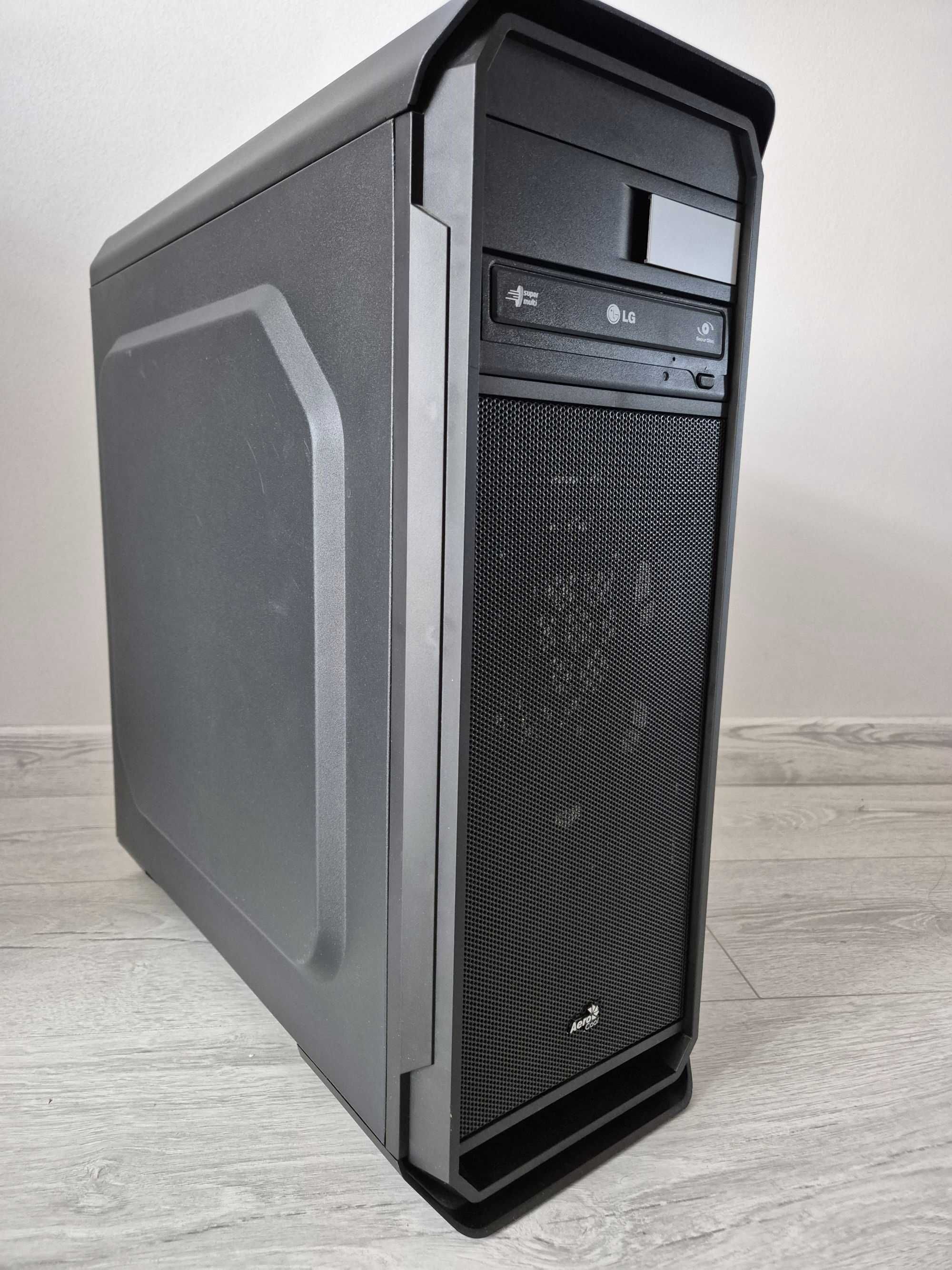 ATX корпус AeroCool AERO-500 з двома реобасами і без 1 кришки.