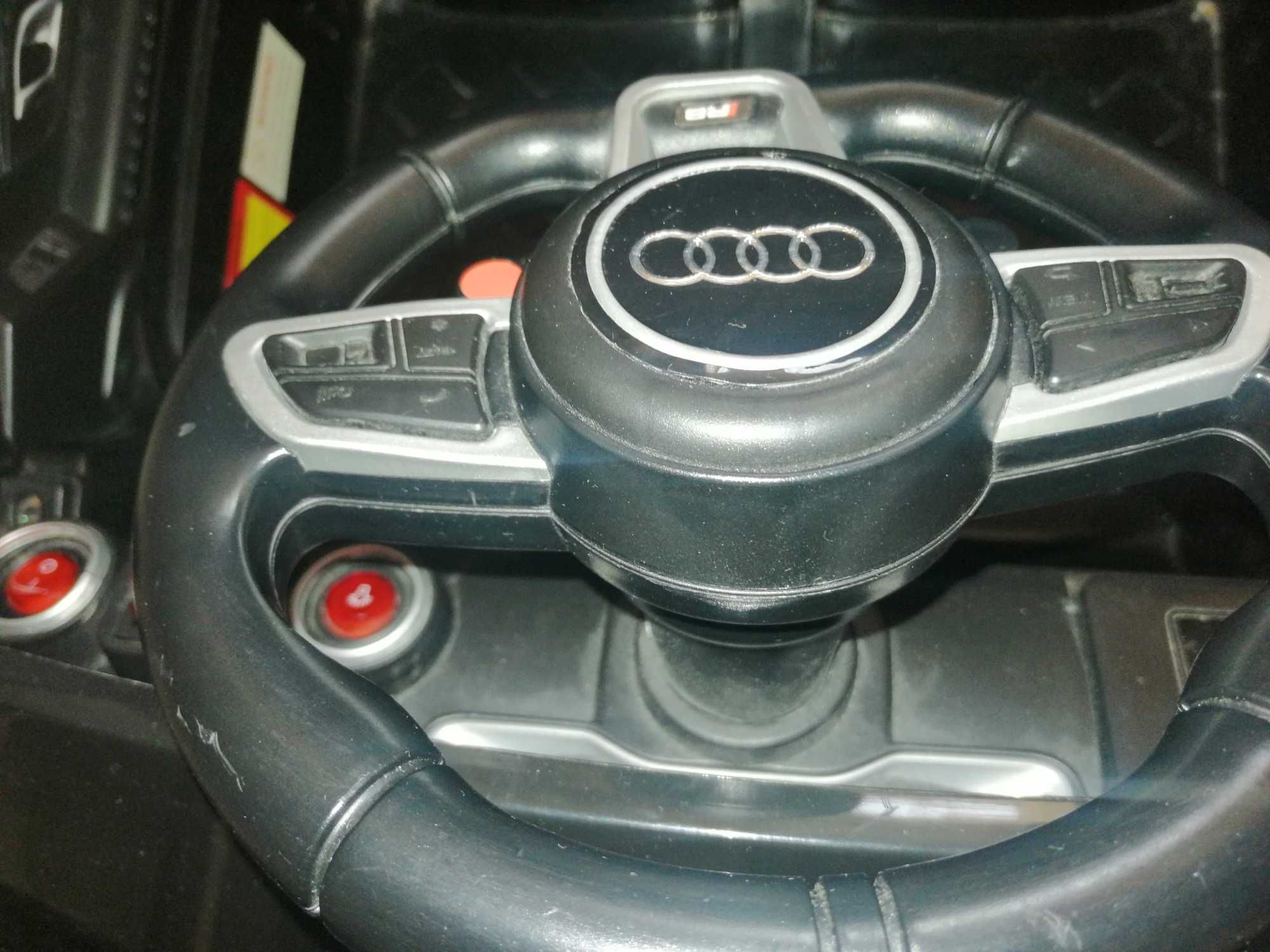 Samochód dziecięcy na akumulator Audi R8 kolor czarny