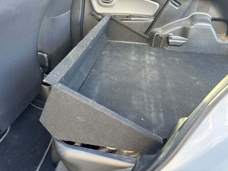 Przekladka podłoga zabudowa do Van hybryda Toyota Yaris III 2016 r