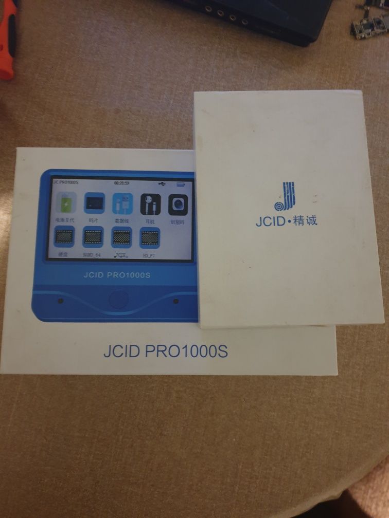 Мультифункціональний програматор JC Pro1000S для iPhone