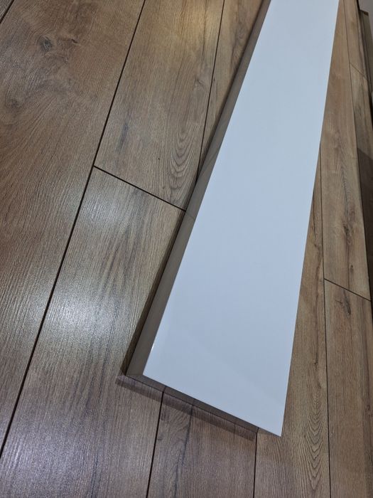 Półka ścienna biały połysk