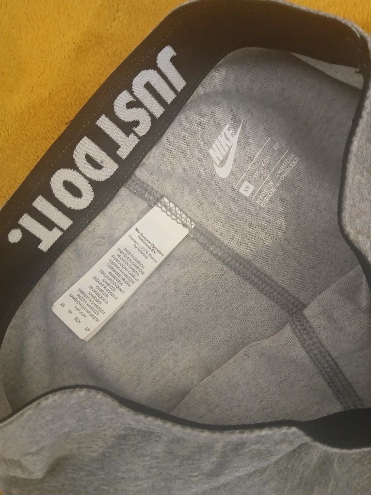 Legginsy Nike xs getry sportowe nowe szare spodnie