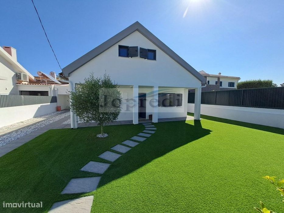 Moradia T4 na Aroeira