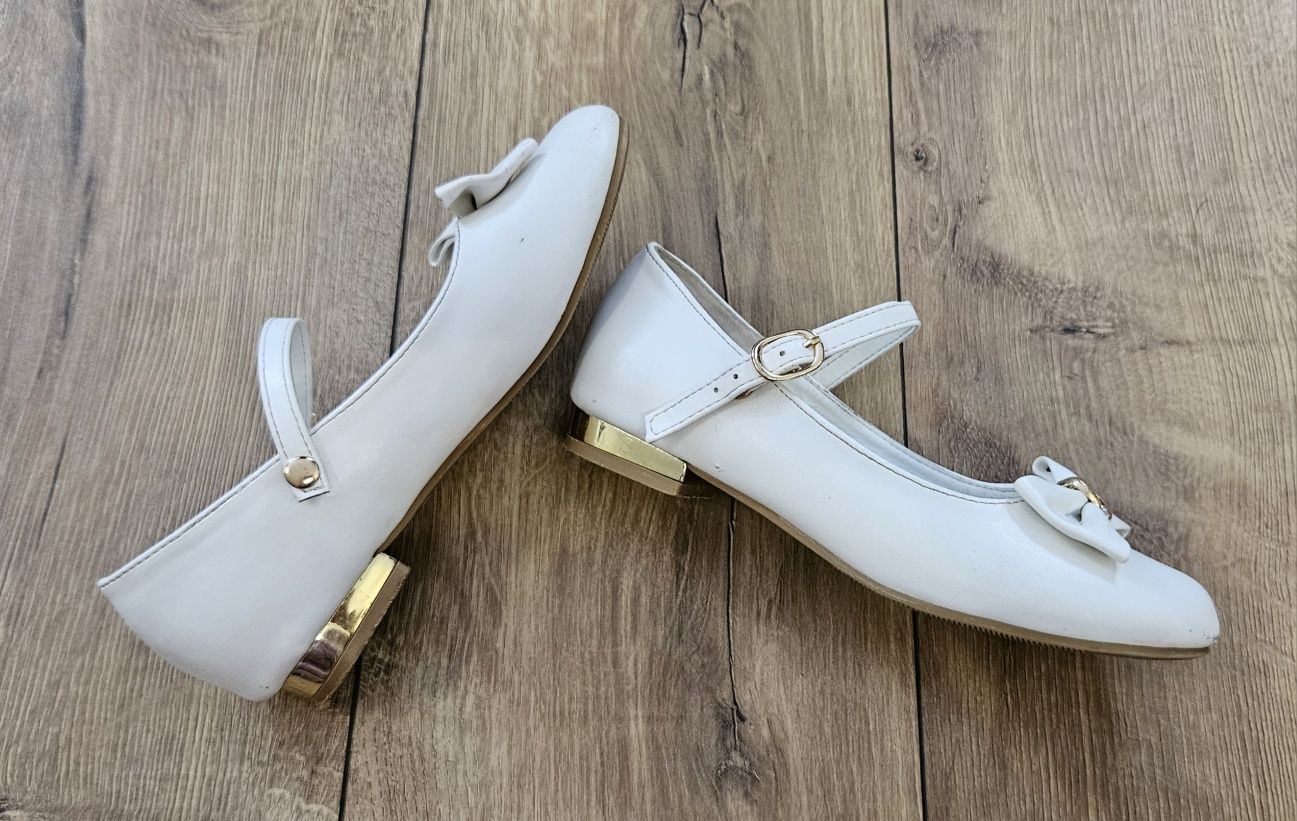 Buty Komunijne Balerina rozmiar 35 Komunia 22cm Nelli Blu Wizytowe CCC