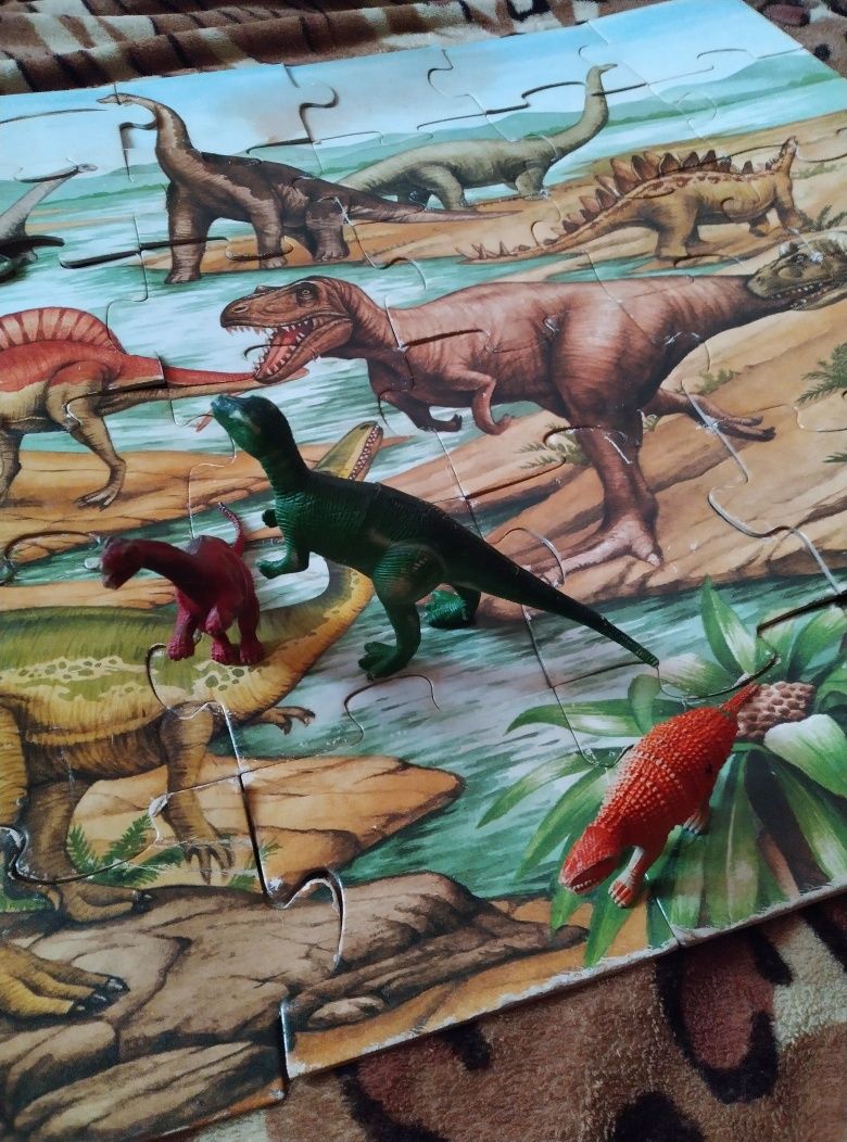 Мега пазл динозавры+ динозавры фигурки