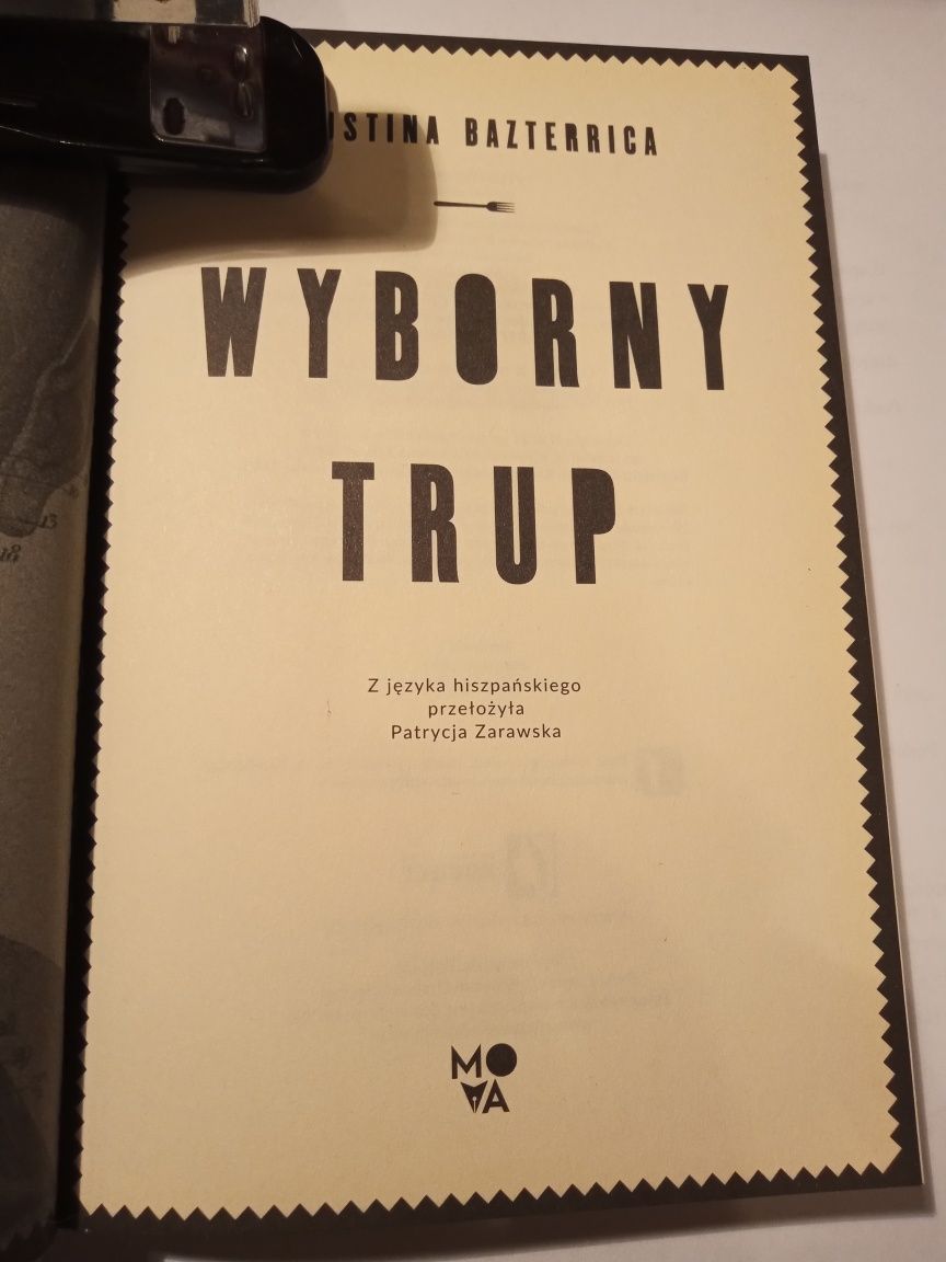 Wyborny trup-Bazterrica.