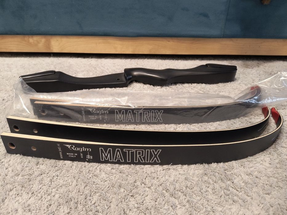 ŁUK ZESTAW DLA POCZATKUJĄCYCH Ragim Matrix Evo LH, 2xramiona mata akc.